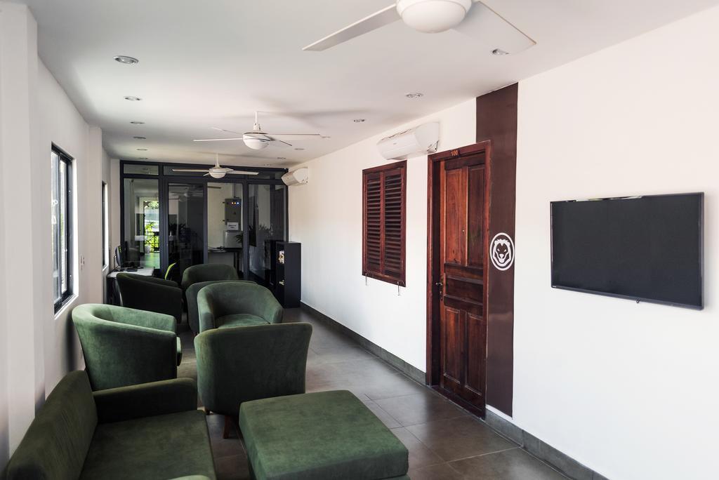 Aura Thematic Hostel Phnom Penh Eksteriør bilde