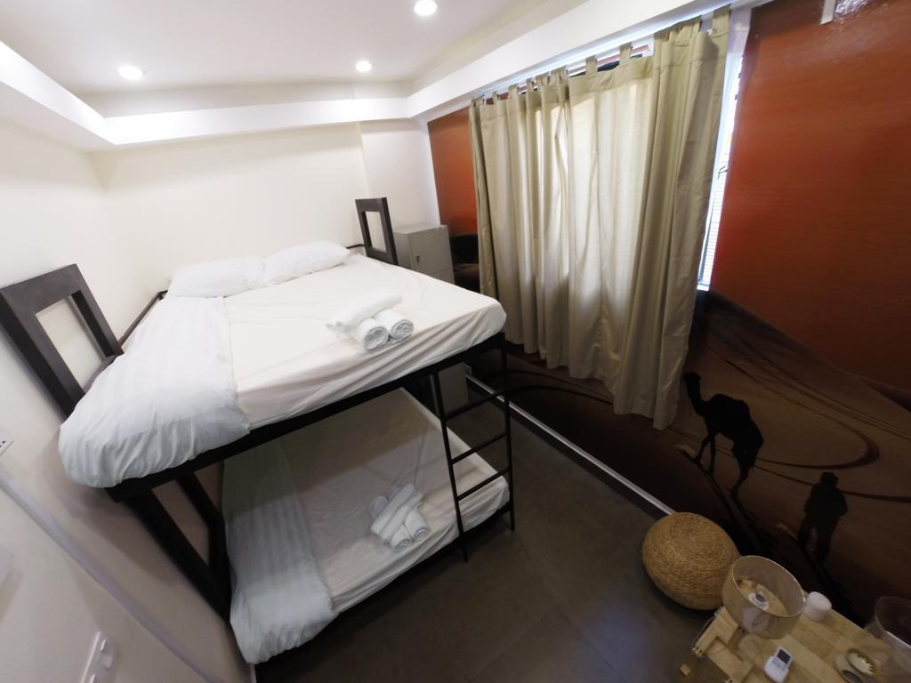 Aura Thematic Hostel Phnom Penh Rom bilde