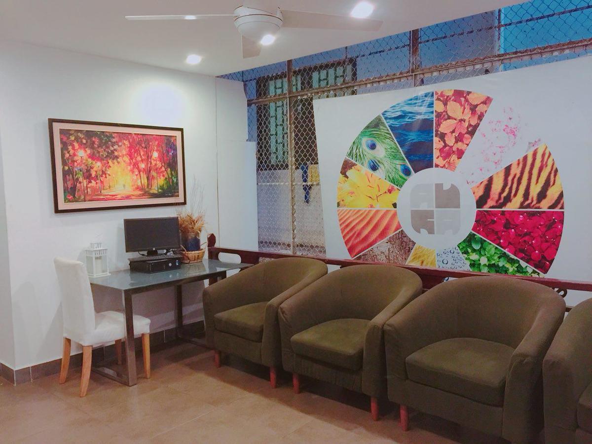 Aura Thematic Hostel Phnom Penh Eksteriør bilde