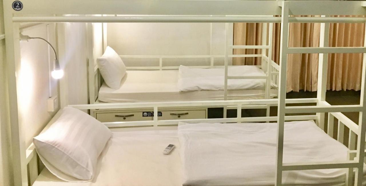 Aura Thematic Hostel Phnom Penh Eksteriør bilde